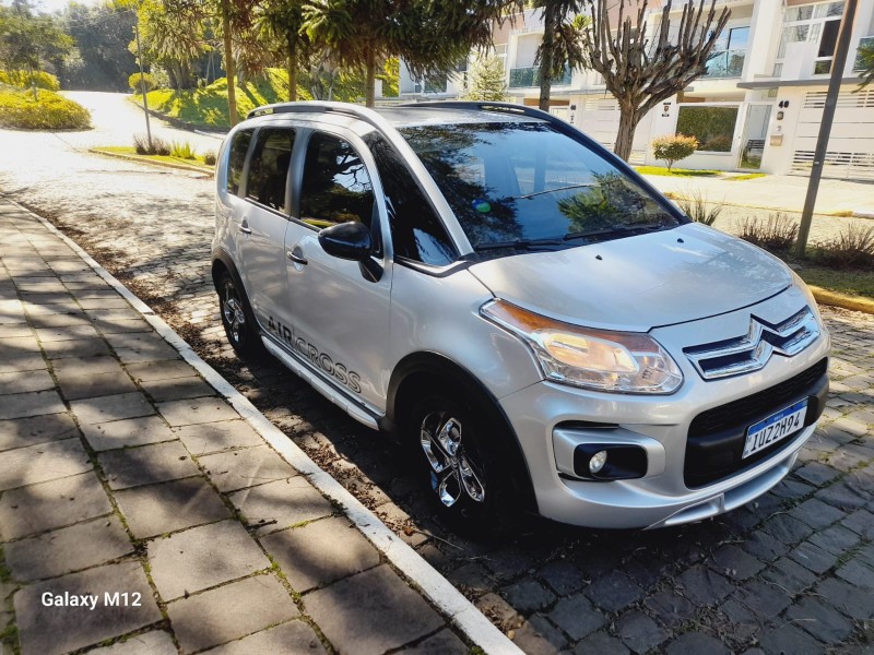 C3 AIRCROSS 1.6 GLX 16V FLEX 4P MANUAL - 2014 - FARROUPILHA