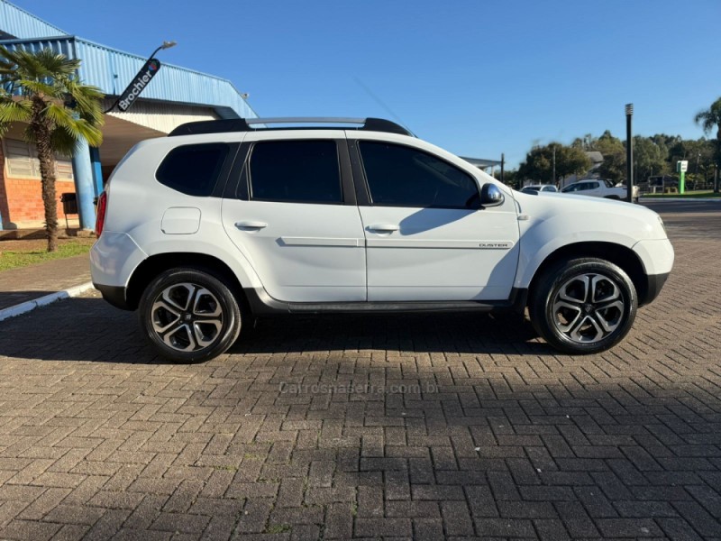 DUSTER 2.0 DYNAMIQUE 4X4 16V FLEX 4P MANUAL - 2015 - BROCHIER