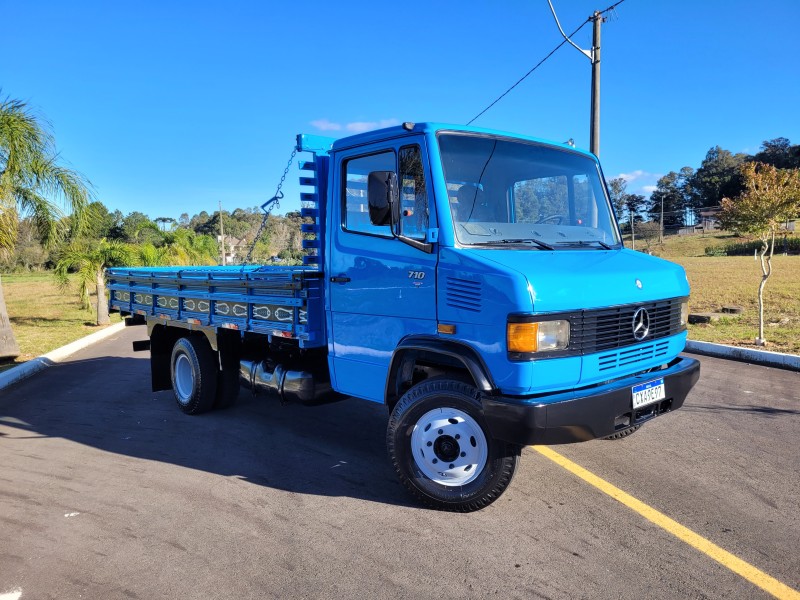 710  - 2000 - CARLOS BARBOSA
