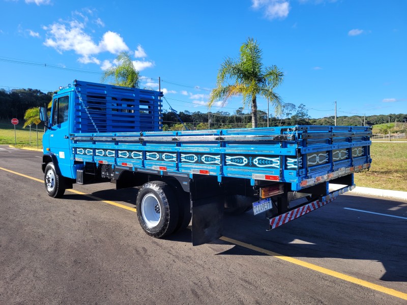 710  - 2000 - CARLOS BARBOSA