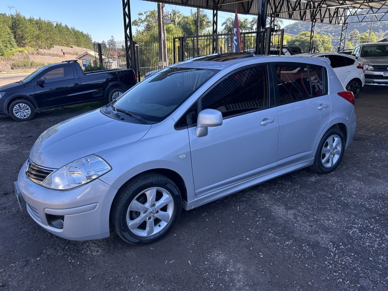 TIIDA 1.8 SL 16V FLEX 4P AUTOMÁTICO - 2013 - SãO SEBASTIãO DO CAí