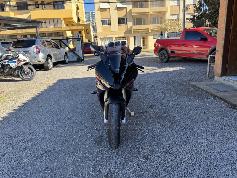 S 1000 RR - 2022 - GARIBALDI
