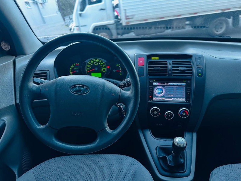 TUCSON 2.0 MPFI GL 16V 142CV 2WD GASOLINA 4P MANUAL - 2012 - CAXIAS DO SUL