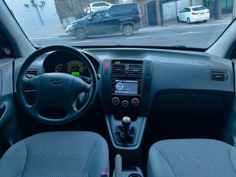 TUCSON 2.0 MPFI GL 16V 142CV 2WD GASOLINA 4P MANUAL - 2012 - CAXIAS DO SUL