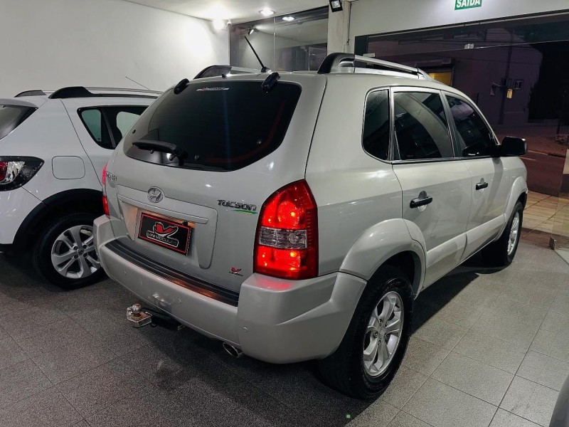 TUCSON 2.0 MPFI GL 16V 142CV 2WD GASOLINA 4P MANUAL - 2012 - CAXIAS DO SUL