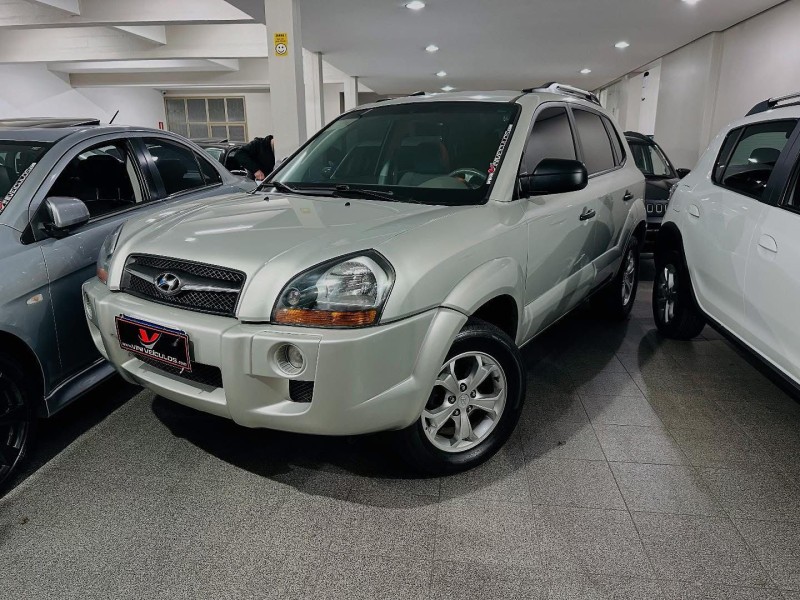 tucson 2.0 mpfi gl 16v 142cv 2wd gasolina 4p manual 2012 caxias do sul