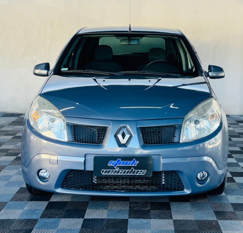 SANDERO 1.0 EXPRESSION 16V FLEX 4P MANUAL - 2011 - NOVO HAMBURGO