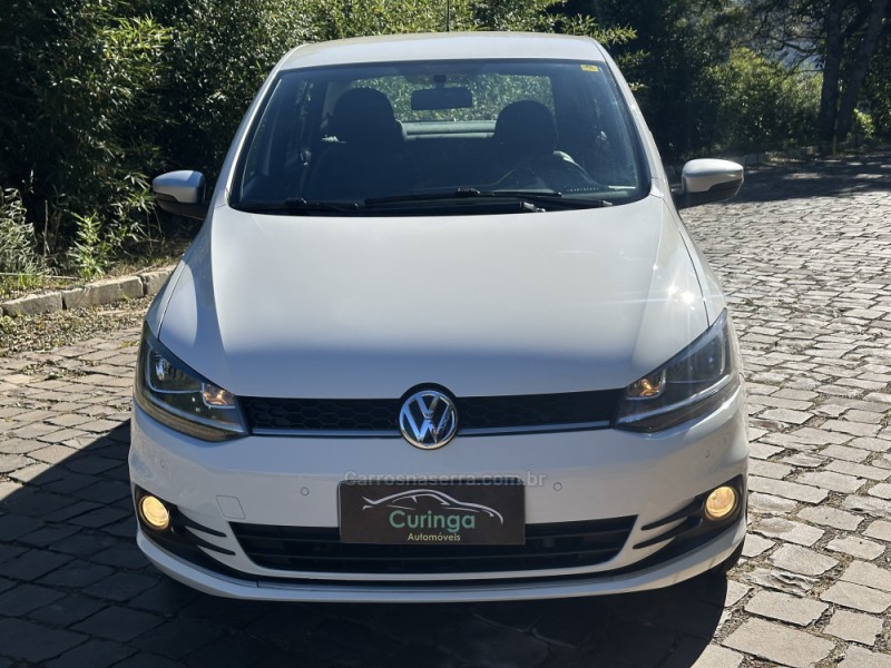 FOX 1.6 MI ROCK IN RIO 8V FLEX 4P MANUAL - 2016 - NOVA PRATA