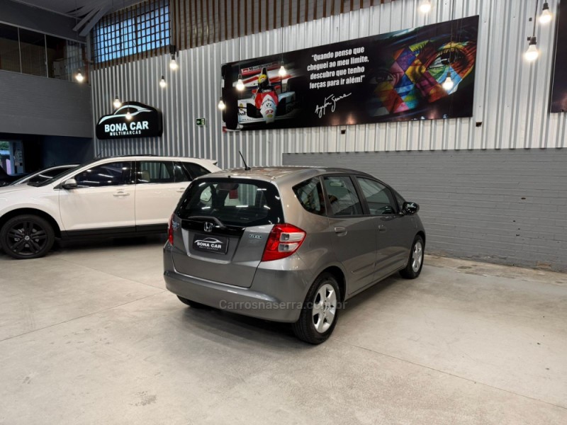 FIT 1.4 LX 8V GASOLINA 4P AUTOMÁTICO - 2012 - CAXIAS DO SUL