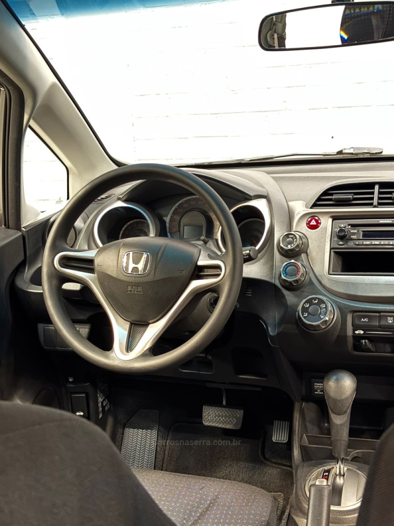 FIT 1.4 LX 8V GASOLINA 4P AUTOMÁTICO - 2012 - CAXIAS DO SUL