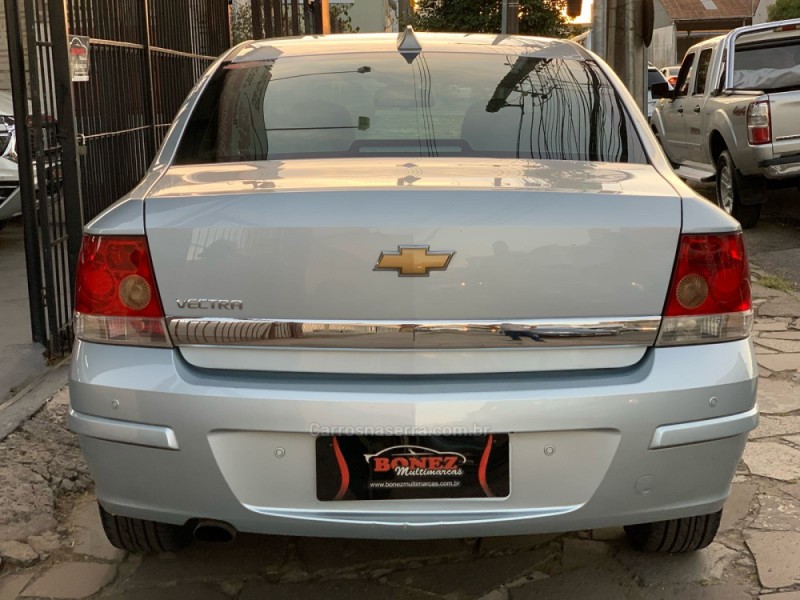 VECTRA 2.0 MPFI ELEGANCE 8V 140CV FLEX 4P MANUAL - 2011 - CAXIAS DO SUL
