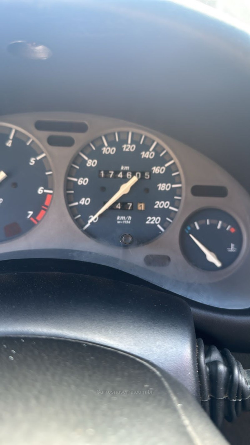 CORSA 1.0 MPFI CLASSIC SEDAN 8V GASOLINA 4P MANUAL - 2003 - CANELA