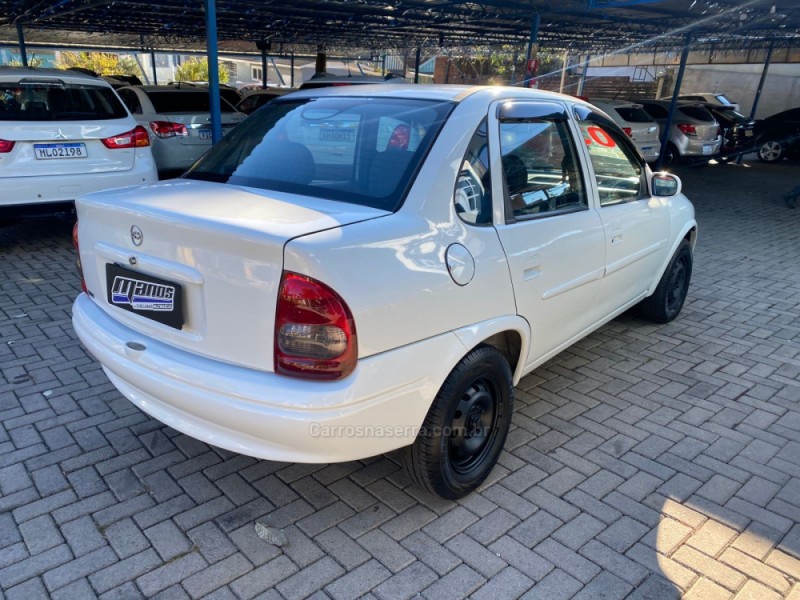 CORSA 1.0 MPFI CLASSIC SEDAN 8V GASOLINA 4P MANUAL - 2003 - CANELA