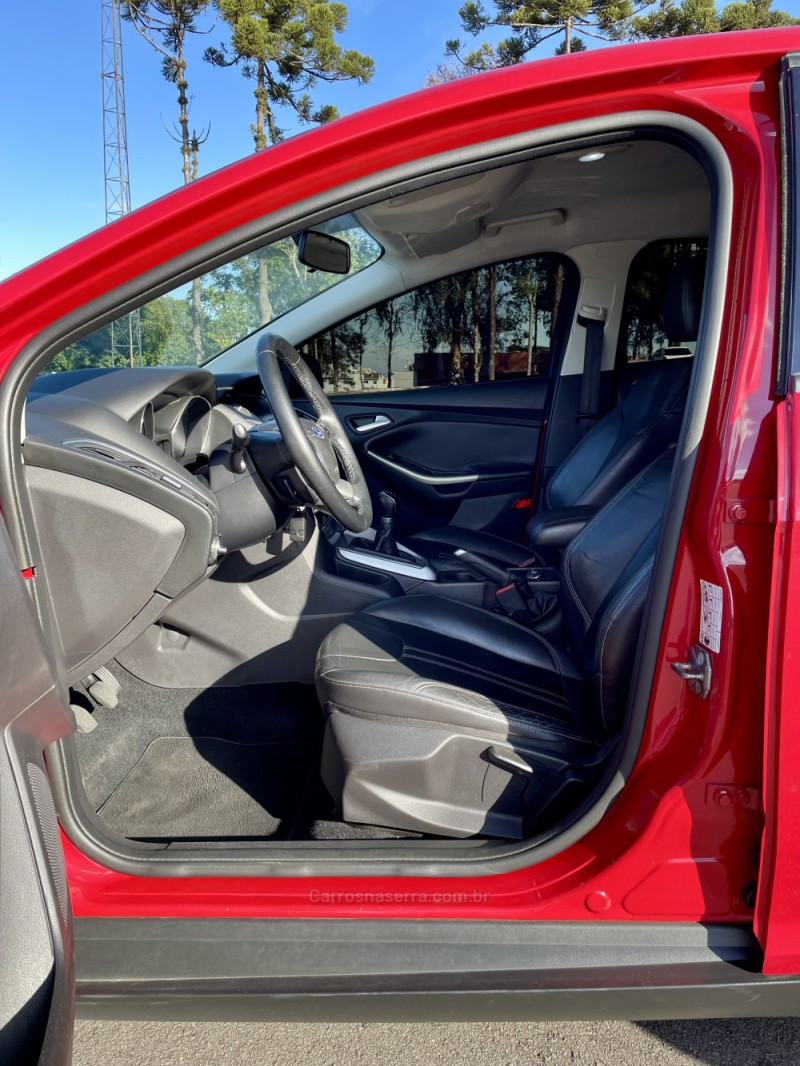 FOCUS 1.6 SE 16V FLEX 4P MANUAL - 2014 - CAXIAS DO SUL