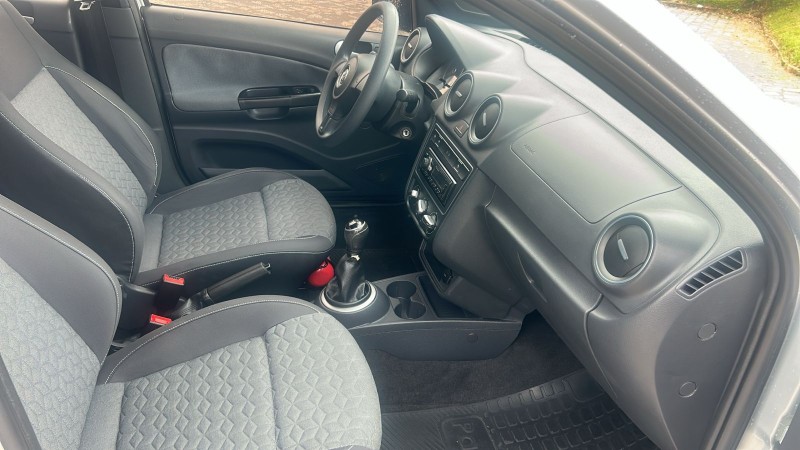 GOL 1.0 MI TRACK 8V FLEX 4P MANUAL - 2014 - FARROUPILHA