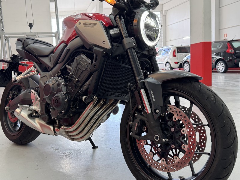 CB 650R  - 2024 - CAXIAS DO SUL