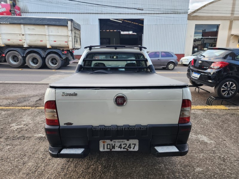 STRADA 1.4 MPI TREKKING CE 8V FLEX 2P MANUAL - 2008 - VACARIA