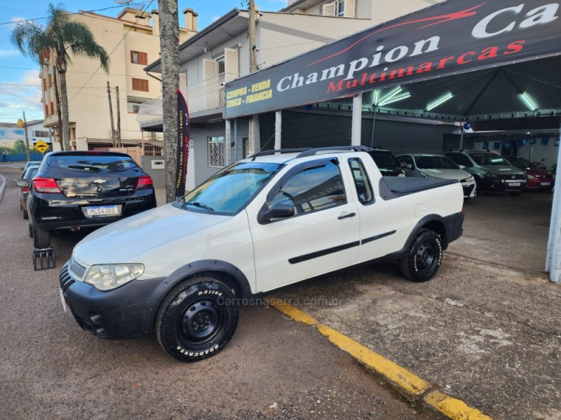 STRADA 1.4 MPI TREKKING CE 8V FLEX 2P MANUAL