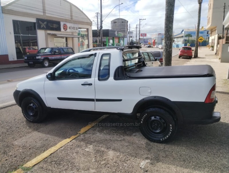 STRADA 1.4 MPI TREKKING CE 8V FLEX 2P MANUAL - 2008 - VACARIA