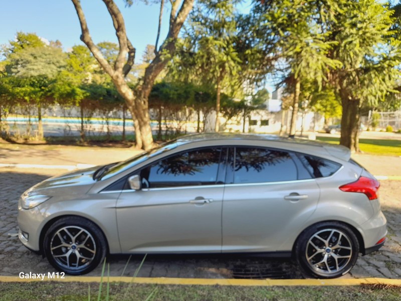 FOCUS 2.0 TITANIUM HATCH 16V FLEX 4P AUTOMÁTICO - 2016 - FARROUPILHA