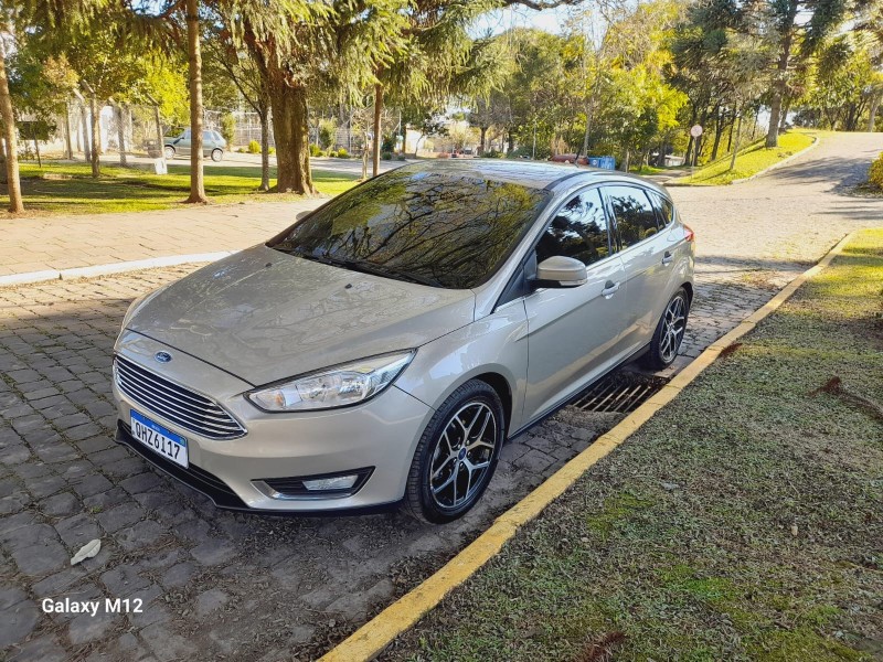 FOCUS 2.0 TITANIUM HATCH 16V FLEX 4P AUTOMÁTICO - 2016 - FARROUPILHA