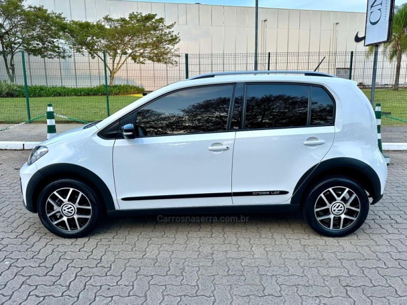 UP 1.0 TSI CROSS 12V FLEX 4P MANUAL - 2017 - ESTâNCIA VELHA