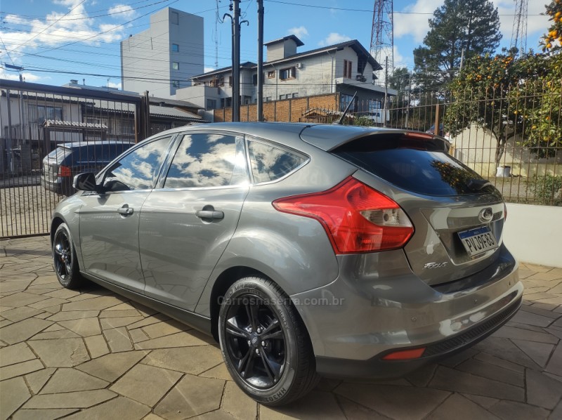 focus 1.6 se 16v flex 4p manual 2015 caxias do sul