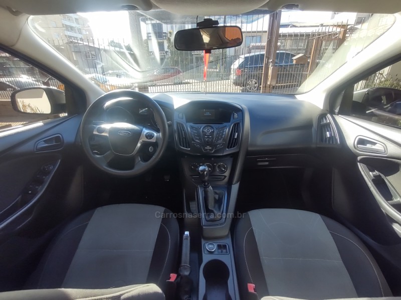 FOCUS 1.6 SE 16V FLEX 4P MANUAL - 2015 - CAXIAS DO SUL