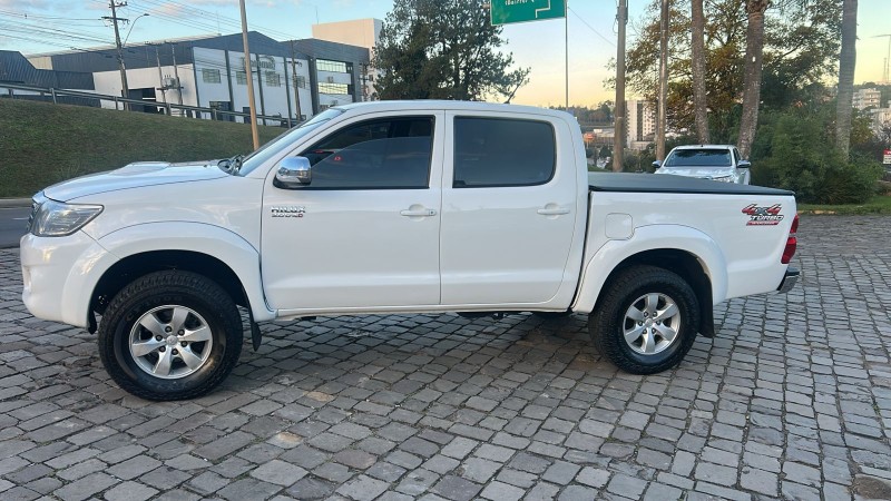 HILUX 3.0 SRV 4X4 CD 16V TURBO INTERCOOLER DIESEL 4P AUTOMÁTICO - 2014 - FARROUPILHA