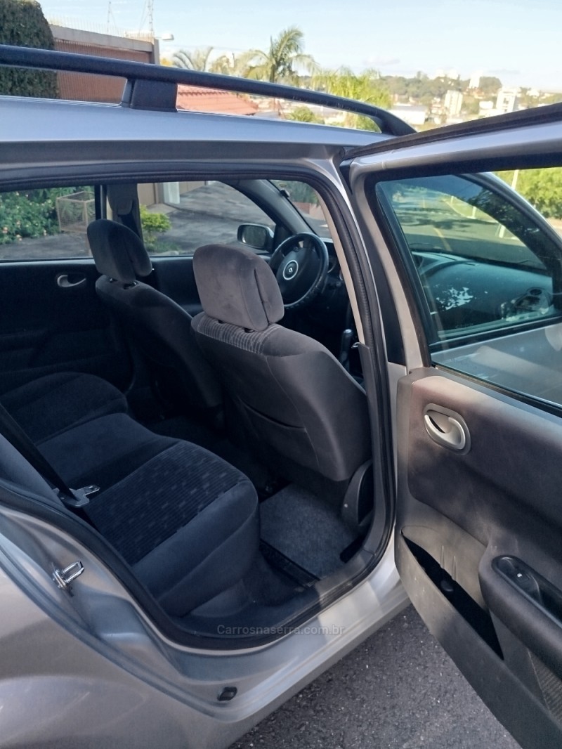 MÉGANE 1.6 DYNAMIQUE GRAND TOUR 16V FLEX 4P MANUAL - 2012 - CAMPO BOM