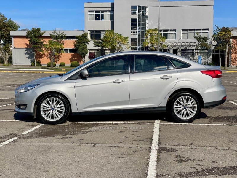 FOCUS 2.0 SE PLUS 16V FLEX 4P AUTOMÁTICO - 2018 - CAXIAS DO SUL