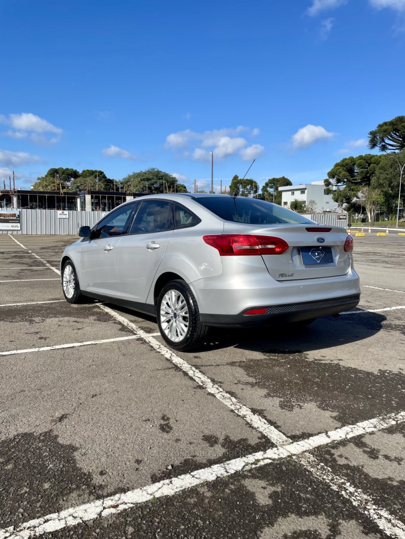 FOCUS 2.0 SE PLUS 16V FLEX 4P AUTOMÁTICO - 2018 - CAXIAS DO SUL