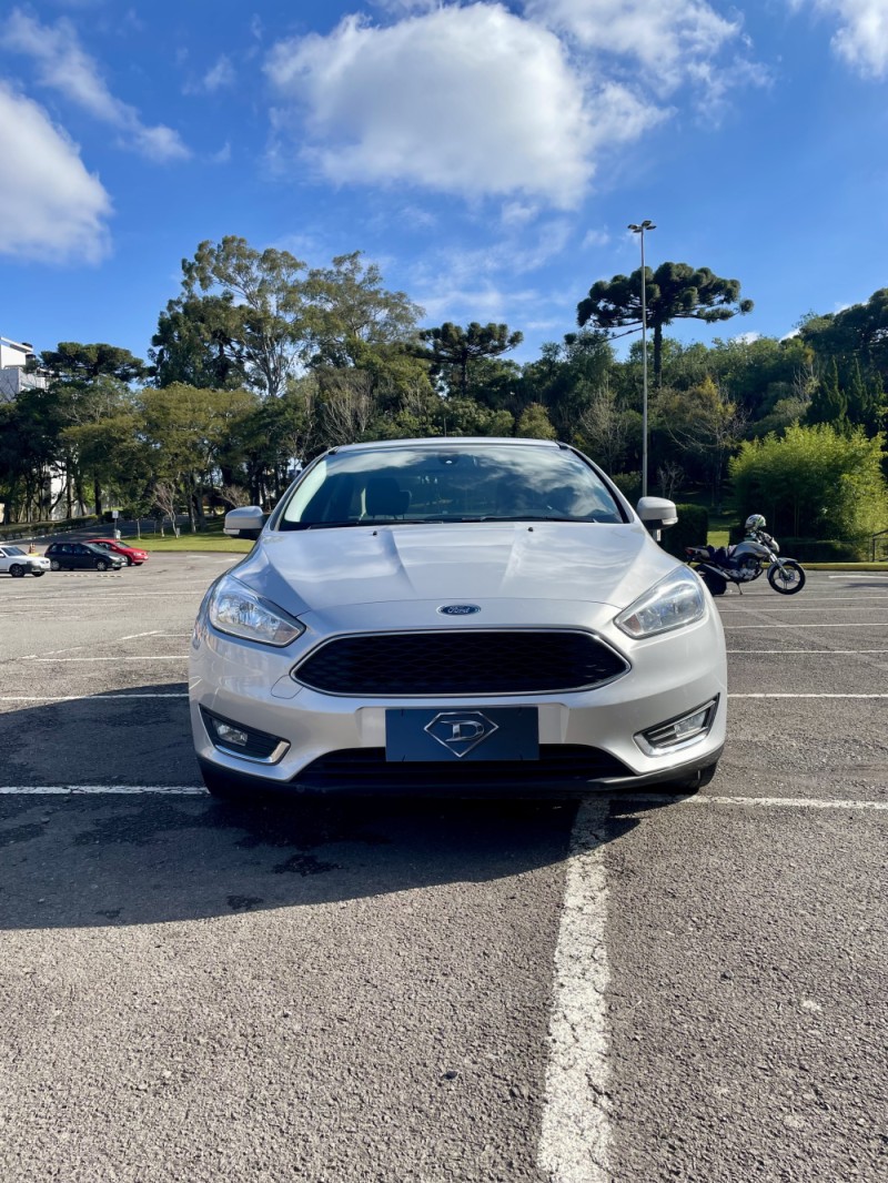 FOCUS 2.0 SE PLUS 16V FLEX 4P AUTOMÁTICO - 2018 - CAXIAS DO SUL