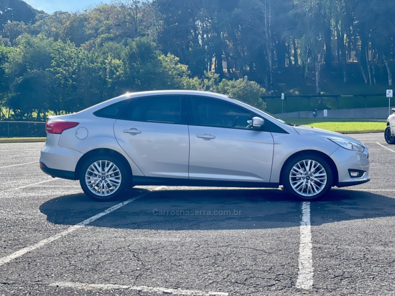 FOCUS 2.0 SE PLUS 16V FLEX 4P AUTOMÁTICO - 2018 - CAXIAS DO SUL