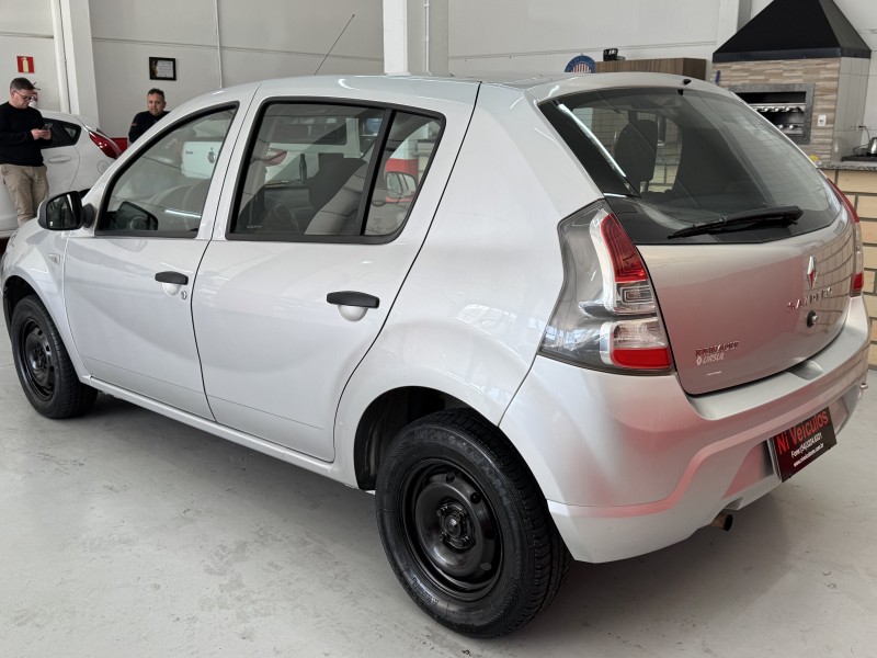 SANDERO 1.0 EXPRESSION 16V FLEX 4P MANUAL - 2014 - CAXIAS DO SUL