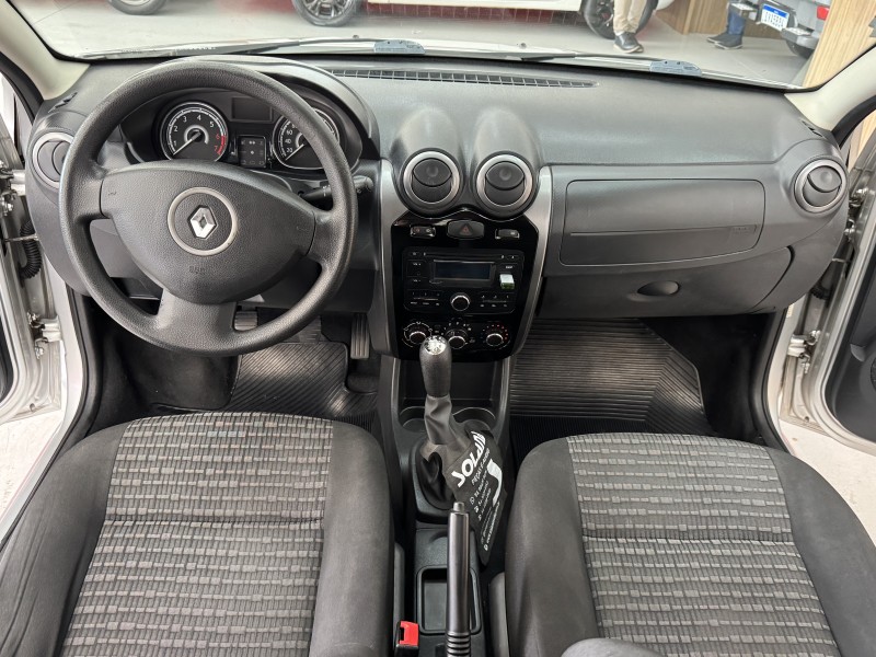 SANDERO 1.0 EXPRESSION 16V FLEX 4P MANUAL - 2014 - CAXIAS DO SUL