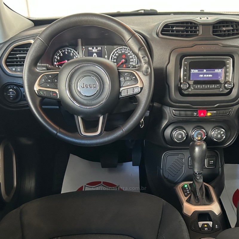 RENEGADE 1.8 16V FLEX SPORT 4P AUTOMÁTICO - 2016 - VACARIA
