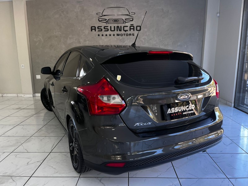 FOCUS 1.6 SE 16V FLEX 4P MANUAL - 2014 - CAXIAS DO SUL
