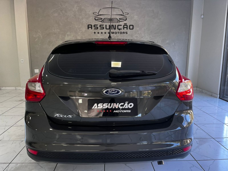 FOCUS 1.6 SE 16V FLEX 4P MANUAL - 2014 - CAXIAS DO SUL