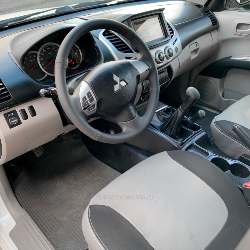 L200 SAVANA 3.2 4X4 16V TURBO INTERCOOLER DIESEL 4P MANUAL - 2016 - FLORES DA CUNHA