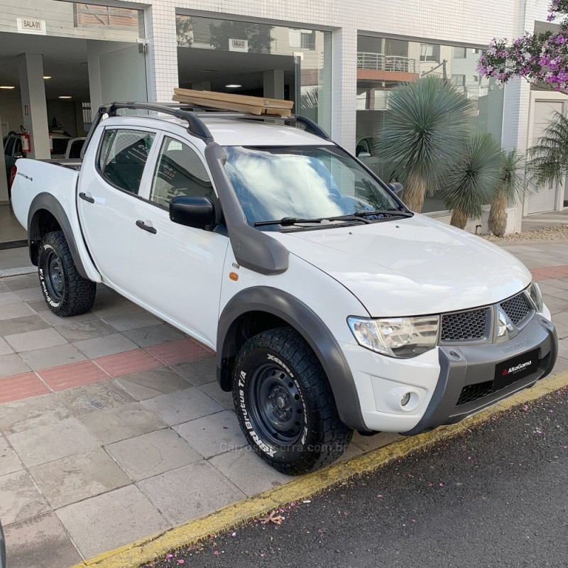 L200 SAVANA 3.2 4X4 16V TURBO INTERCOOLER DIESEL 4P MANUAL - 2016 - FLORES DA CUNHA