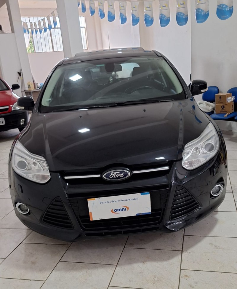 FOCUS 2.0 FC 16V GASOLINA 4P AUTOMÁTICO - 2015 - ESTRELA