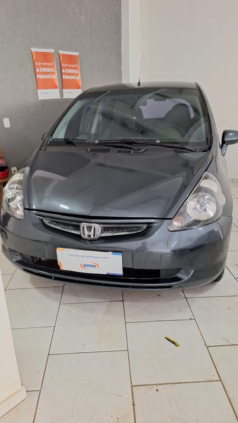FIT 1.4 LXL 8V GASOLINA 4P MANUAL - 2005 - ESTRELA