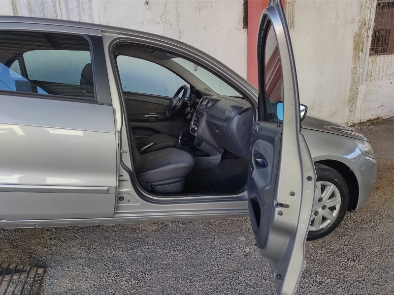VOYAGE 1.0 MI TRENDLINE 8V FLEX 4P MANUAL - 2012 - CAXIAS DO SUL
