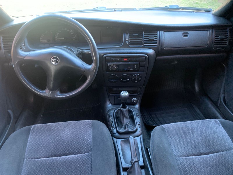 VECTRA 2.2 MPFI GLS 8V GASOLINA 4P MANUAL - 2000 - CAXIAS DO SUL