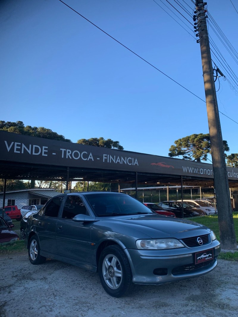 VECTRA 2.2 MPFI GLS 8V GASOLINA 4P MANUAL - 2000 - CAXIAS DO SUL