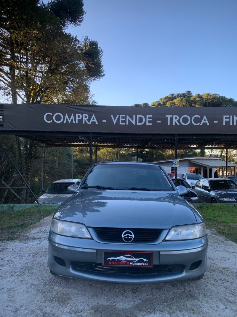 VECTRA 2.2 MPFI GLS 8V GASOLINA 4P MANUAL - 2000 - CAXIAS DO SUL