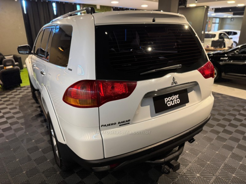 PAJERO DAKAR 3.2 4X4 16V 7 LUGARES TURBO INTERCOOLER DIESEL 4P AUTOMÁTICO - 2012 - FARROUPILHA