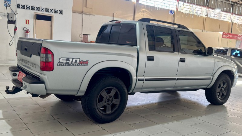 S10 2.8 TORNADO 4X4 CD 12V TURBO ELECTRONIC INTERCOOLER DIESEL 4P MANUAL - 2011 - ESTâNCIA VELHA