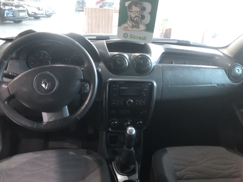 DUSTER 1.6 DYNAMIQUE 4X2 16V FLEX 4P MANUAL - 2013 - VALE REAL
